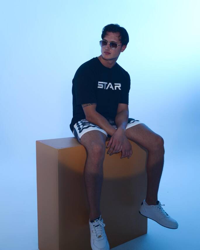 STAR ERKEK SİYAH OVERSİZE STAR NAKIŞLI T-SHİRT - 1