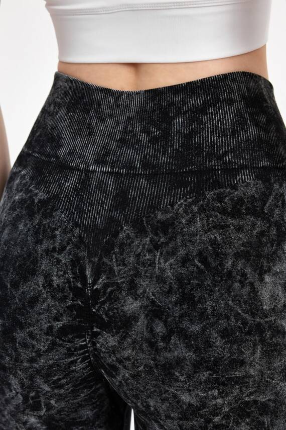 STAR ŞIMART KADIN ARKASI BÜZGÜLÜ SEAMLESS DESENLİ YÜKSEK BEL KISA TAYT - 3